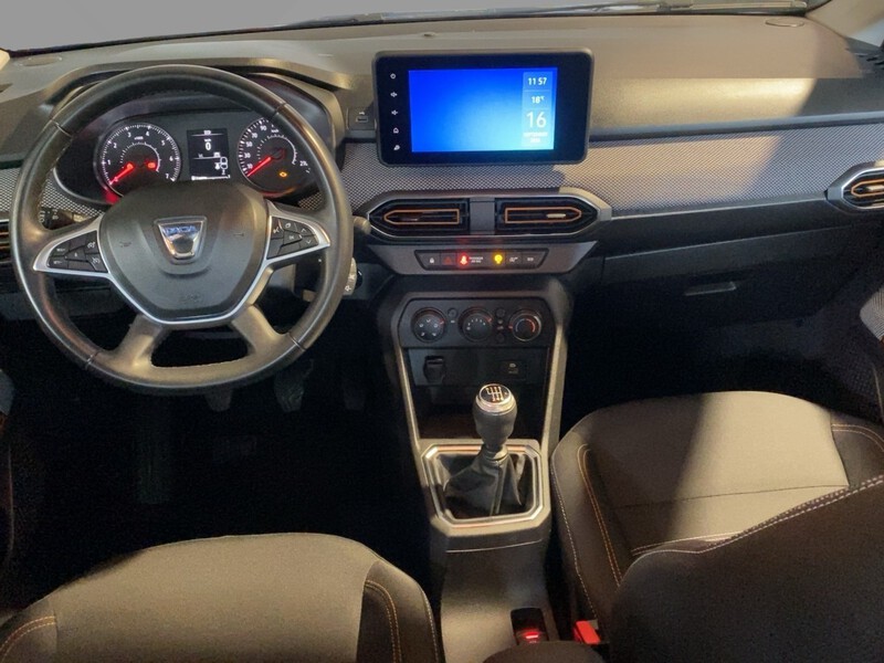Fahrzeugabbildung Sandero Stepway Comfort TCe 90 Bild 9 von 17
