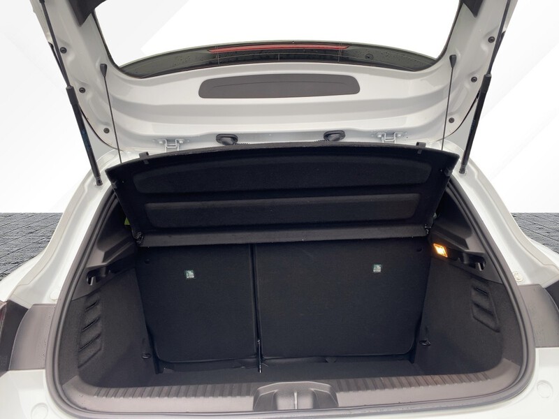 Fahrzeugabbildung Clio Techno TCe 90 Bild 6 von 21