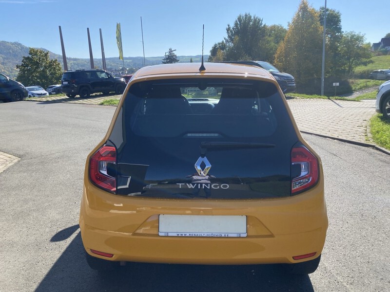 Fahrzeugabbildung Twingo 1.0 SCe 65 ZEN Bild 6 von 16