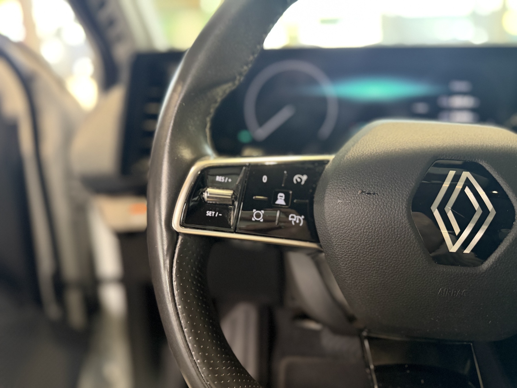 Renault Megane E-TECH – Bild 16
