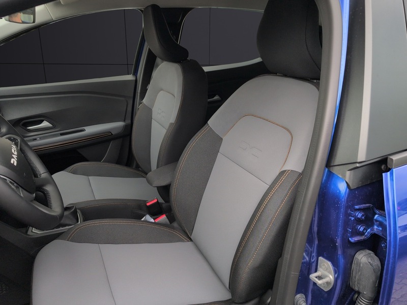 Fahrzeugabbildung Sandero Automatik Sitzheizung Navi Rückfahrkamera Bild 10 von 15
