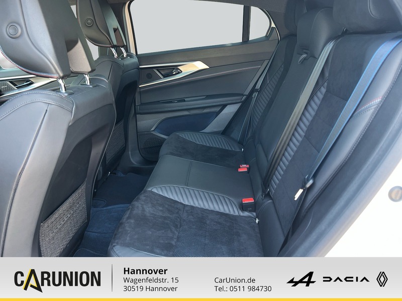 Fahrzeugabbildung Rafale Atelier Alpine Plug-in Hybrid 300 4x4 Bild 8 von 20