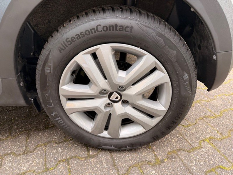 Fahrzeugabbildung Sandero LPG Bild 22 von 26