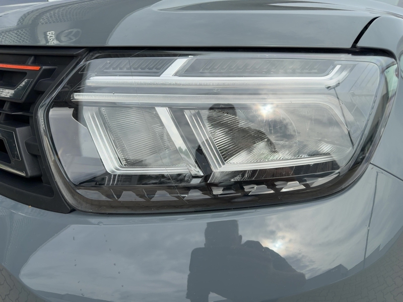 Fahrzeugabbildung Duster AHK LED Bild 12 von 14