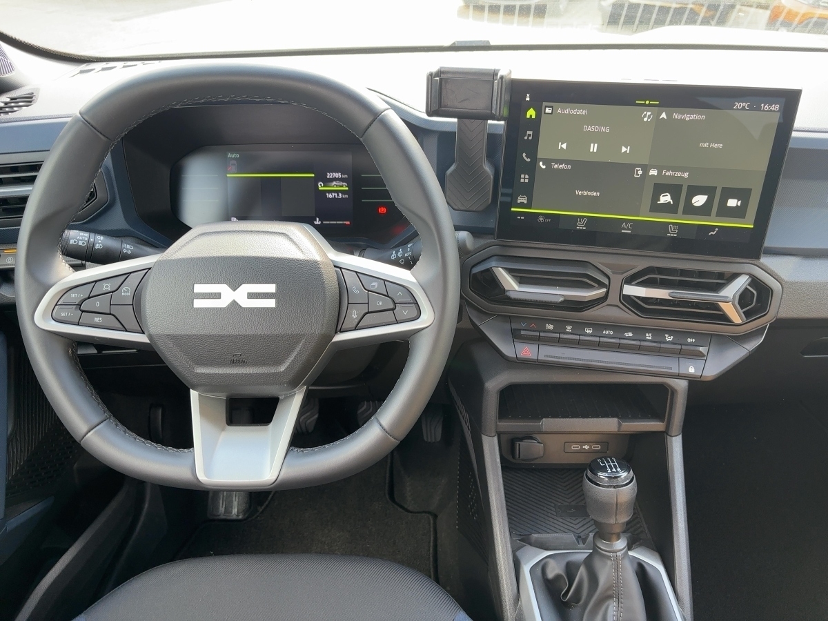 Dacia Duster – Bild 8