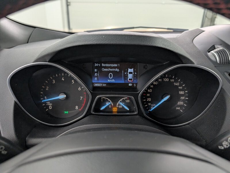 Fahrzeugabbildung Kuga 1.5 EcoBoost ST-Line Sony Keyfree Bild 17 von 44