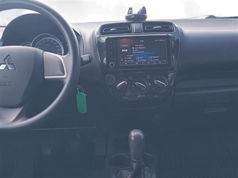 Mitsubishi Space