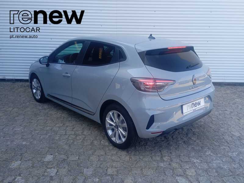 RENAULT Clio Evolution — photo 3