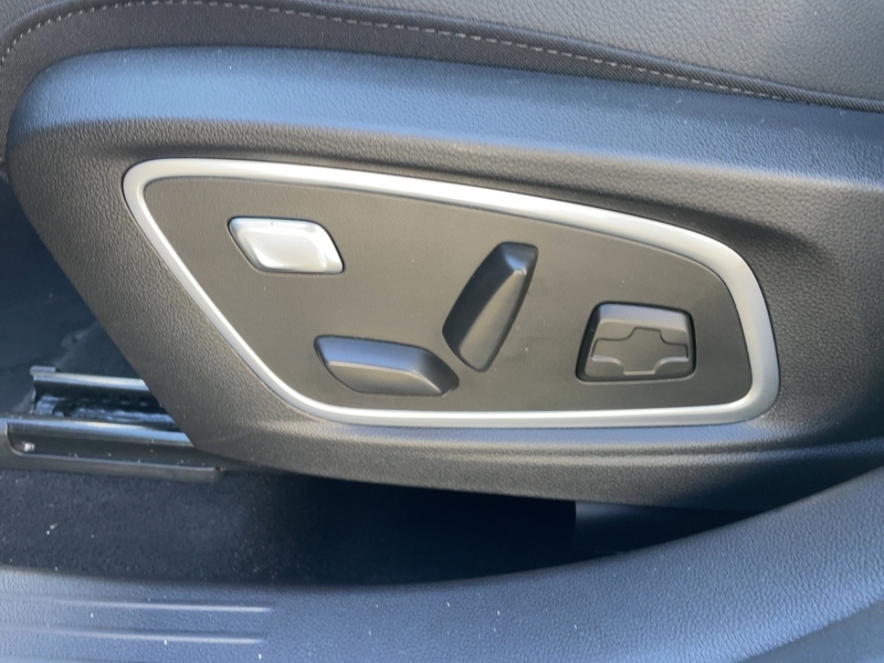 Fahrzeugabbildung Austral 1.3 TCe 160 Mild-Hybrid Techno Bild 15 von 15
