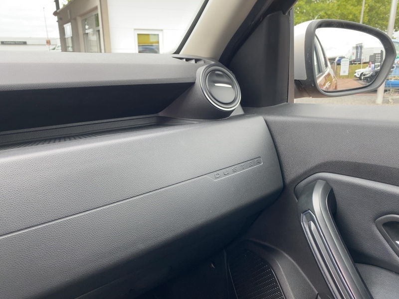Fahrzeugabbildung Duster ABS Fahrerairbag Bild 18 von 21