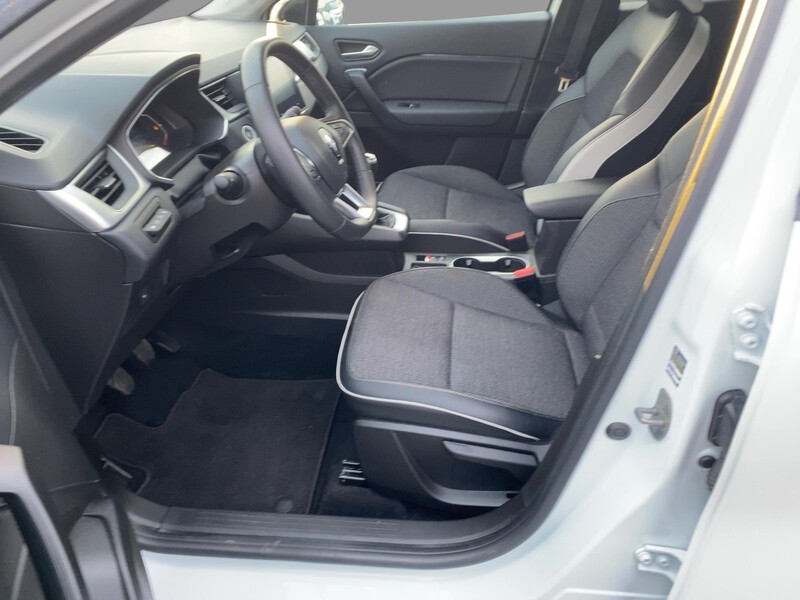 Fahrzeugabbildung Captur TECHNO TCe 140 Bild 7 von 20