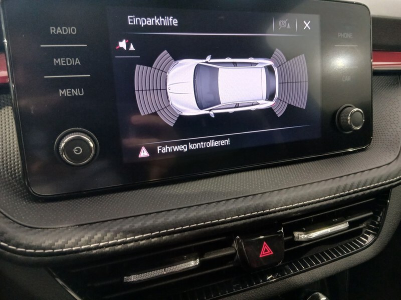 Fahrzeugabbildung Fabia 1.0 TSI Monte Carlo OPF Bild 33 von 47