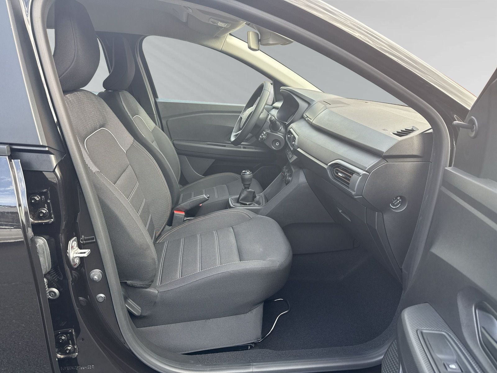Dacia Sandero – Bild 10