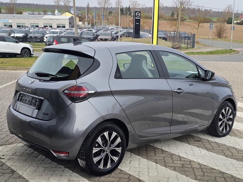 Fahrzeugabbildung Zoe E-Tech 100% elektrisch Evolution EV50 135hp Bild 6 von 12