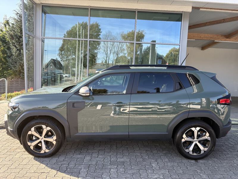 Fahrzeugabbildung Duster Journey HYBRID 140 Bild 2 von 10