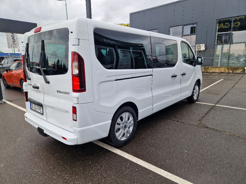 RENAULT Trafic 2024 — imagine 3