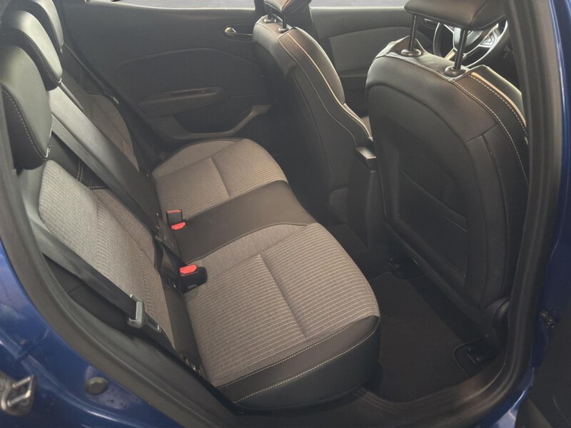 Fahrzeugabbildung Clio Techno TCe 90 Bild 14 von 15