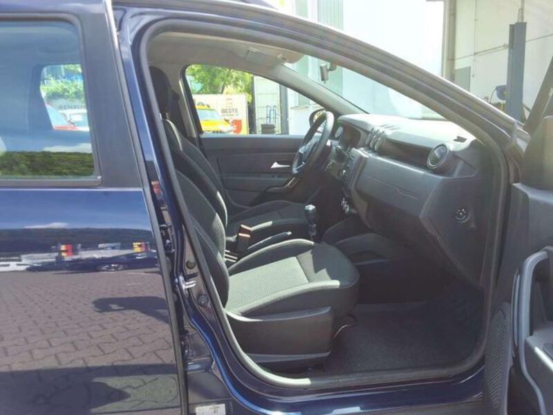Fahrzeugabbildung Duster Duster COMFORT Bild 11 von 16