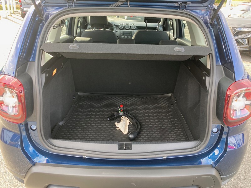 Fahrzeugabbildung Duster Klima,Anhängerkupplung Bild 3 von 12