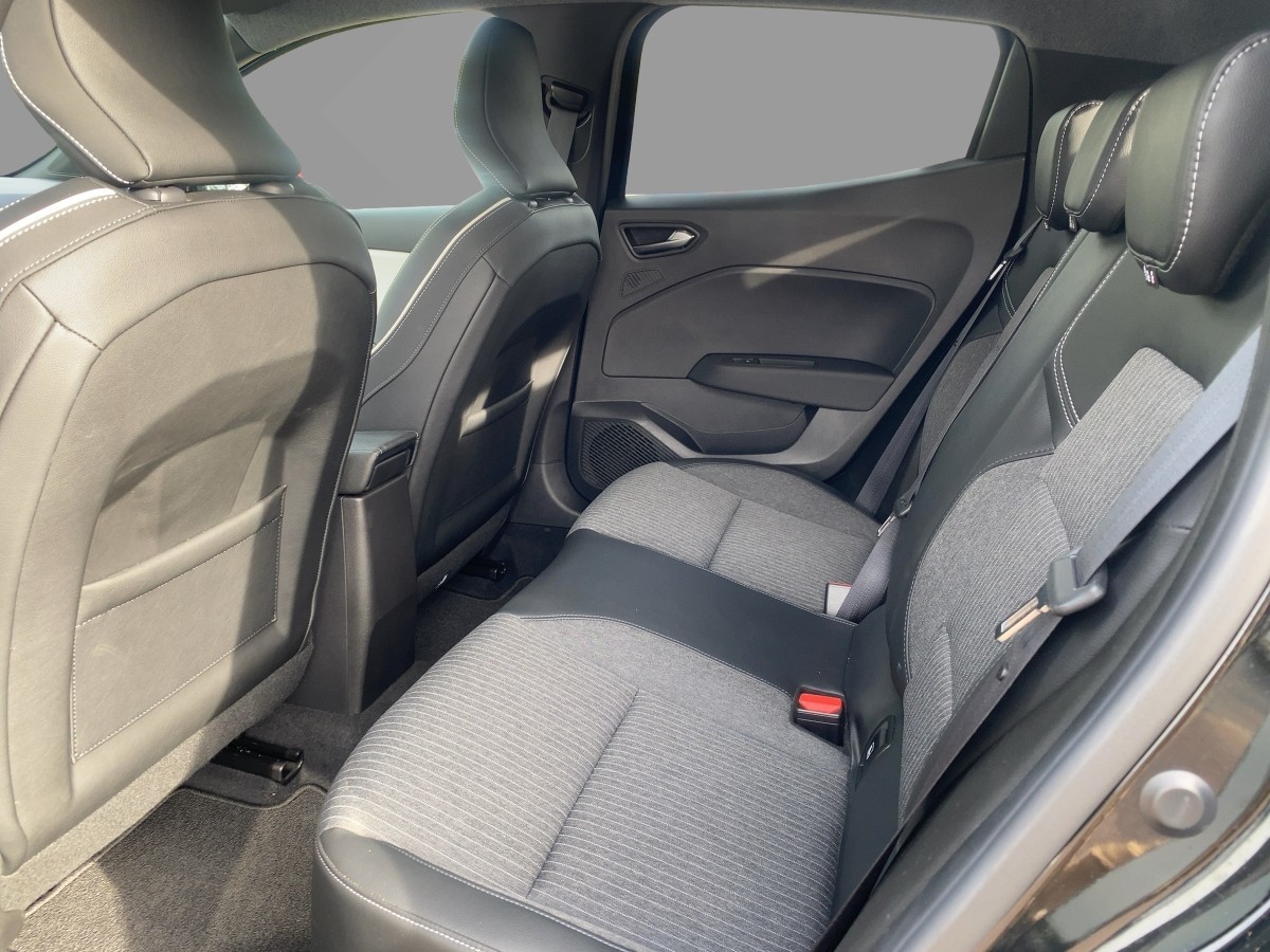 Renault Clio – Bild 8