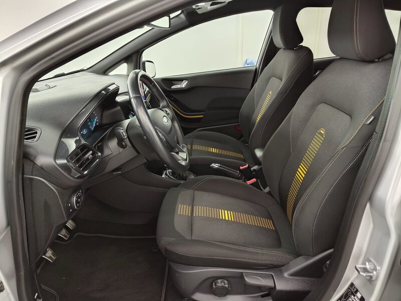 Fahrzeugabbildung Fiesta orline CarPlay ACC Bild 8 von 35
