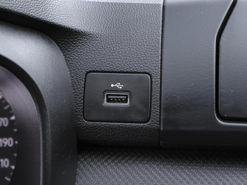 Fahrzeugabbildung Sandero USB BT GJR ZV Bild 11 von 15
