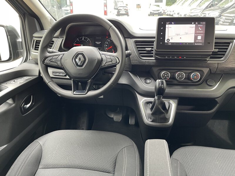 Fahrzeugabbildung Trafic Grand Combi Entry dCi 170 PS EDC Bild 15 von 41