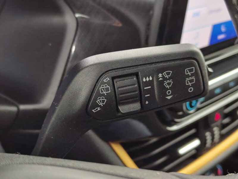 Fahrzeugabbildung Fiesta orline CarPlay ACC Bild 30 von 35