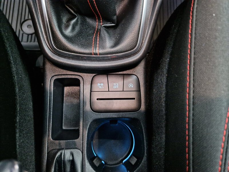 Fahrzeugabbildung Puma 1.0 EcoBoost MHEV ST-Line Winterpaket Bild 19 von 32