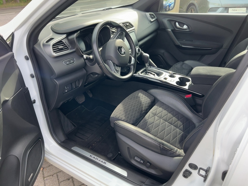 Fahrzeugabbildung Kadjar  1.3 TCe 160 Black Edition GPF Bild 11 von 15