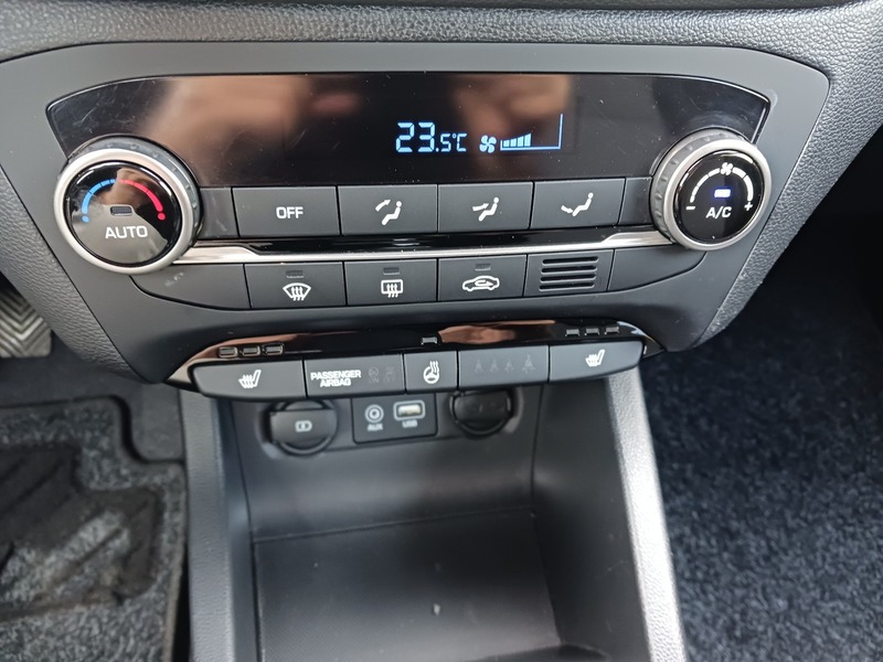 Fahrzeugabbildung i20 Advantage 1.0 T-GDI Start&Stop MT  Bild 25 von 28