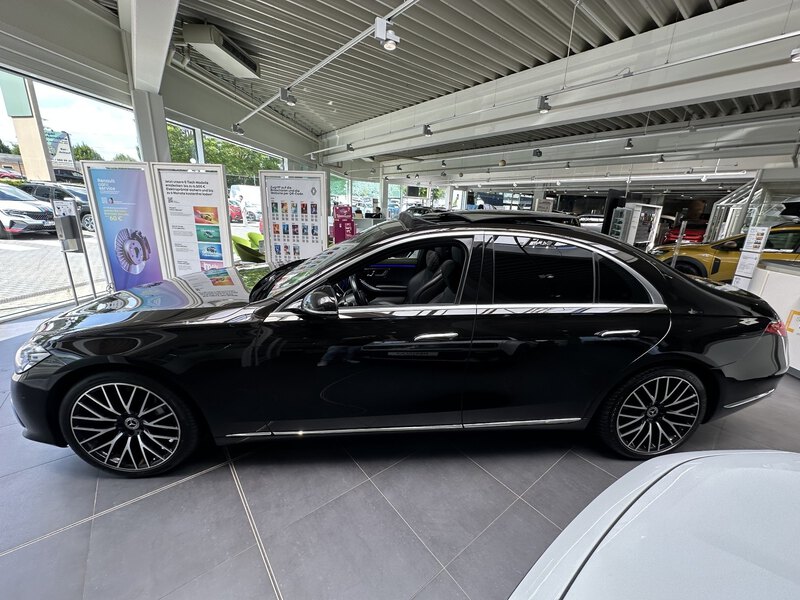 Mercedes-Benz S 400