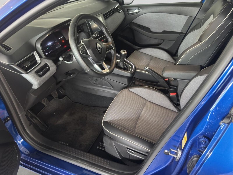 Fahrzeugabbildung Clio Techno TCe 90 Bild 11 von 15