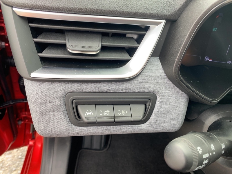 Fahrzeugabbildung Clio EVOLUTION SCe 65 Bild 14 von 19