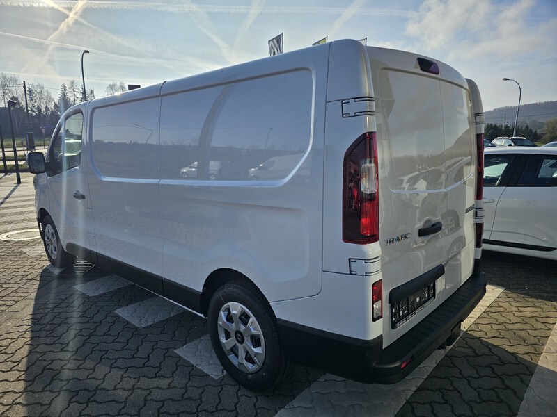 Fahrzeugabbildung Trafic Lkw Komfort L2H1 3,1t Blue dCi 150 Aut. Bild 4 von 12