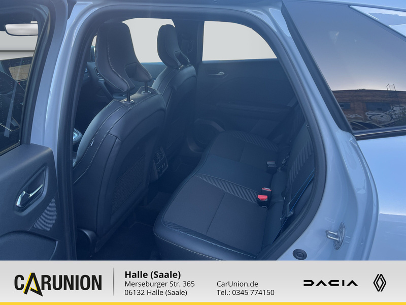 Fahrzeugabbildung Symbioz Esprit Alpine E-Tech Full Hybrid 145 Bild 8 von 12