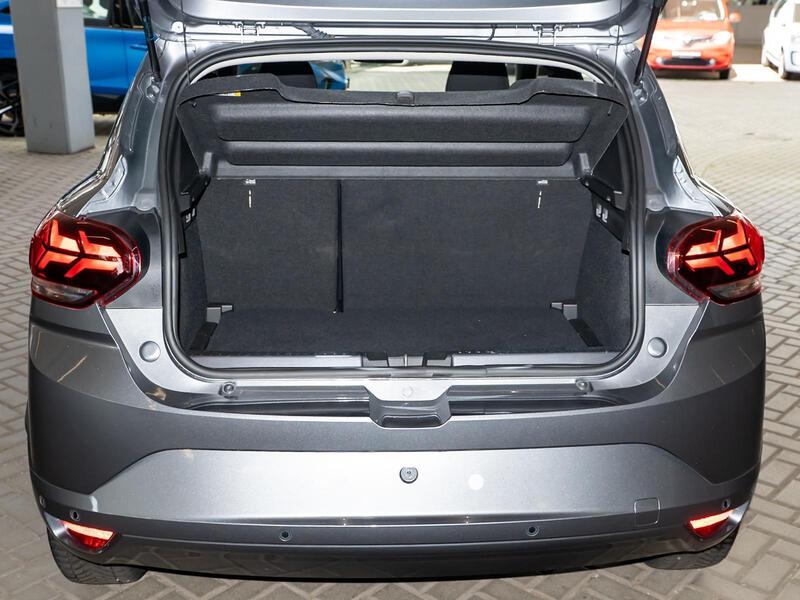 Fahrzeugabbildung Sandero SHZ PDC KLIMA LM-Felgen Bild 10 von 20
