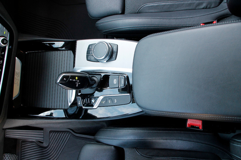 Fahrzeugabbildung X3 xDrive 20 d 2.0 xDrive SAV Bild 13 von 23