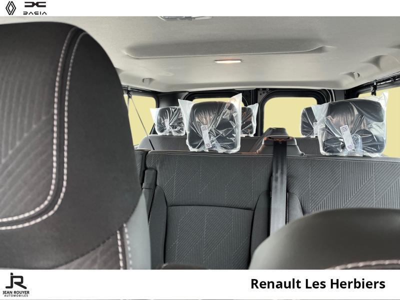 Nissan Primastar Combi