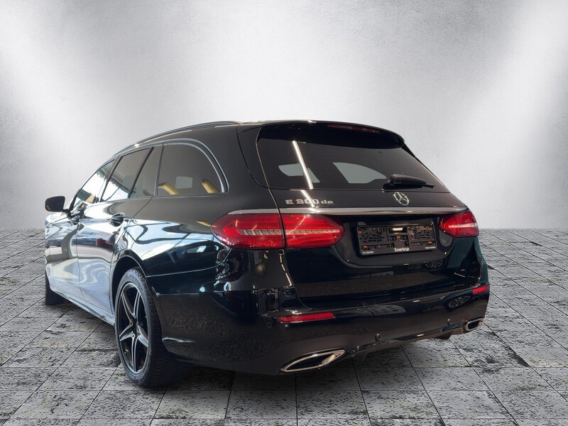Mercedes-Benz E 300