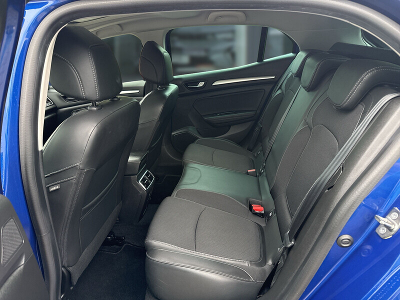 Fahrzeugabbildung Megane IV Techno BLUE dCi 115 Bild 16 von 22