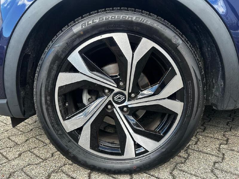 Fahrzeugabbildung Arkana TCe 140 EDC Bild 8 von 8