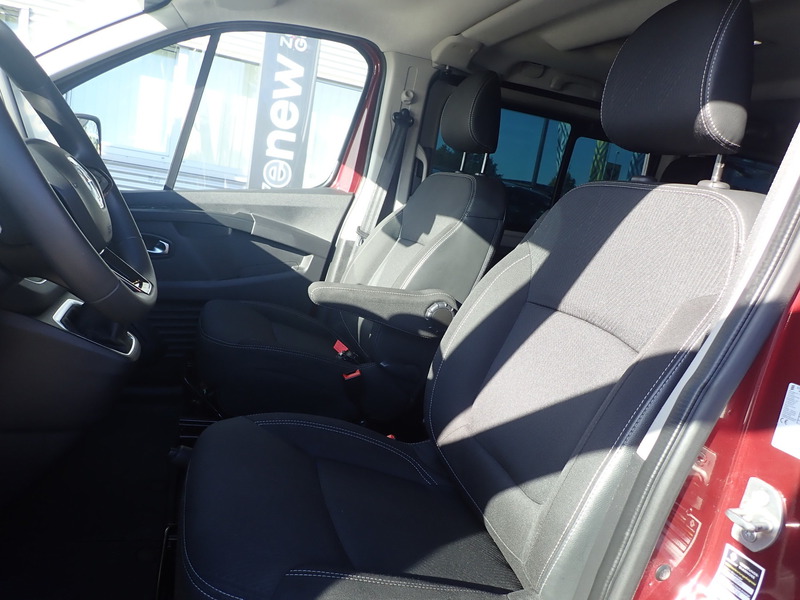 Fahrzeugabbildung Trafic Entry Blue dCi 170 8-Sitzer Bild 19 von 20
