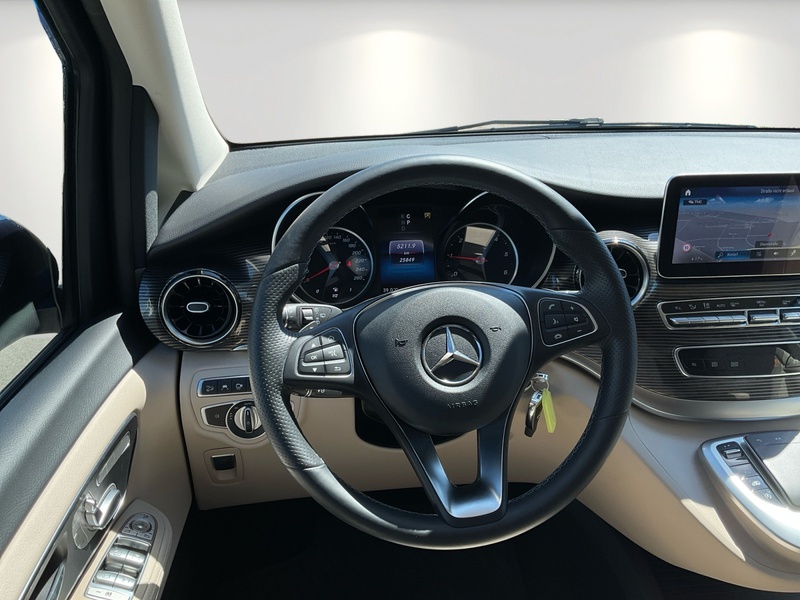 Mercedes-Benz V 300