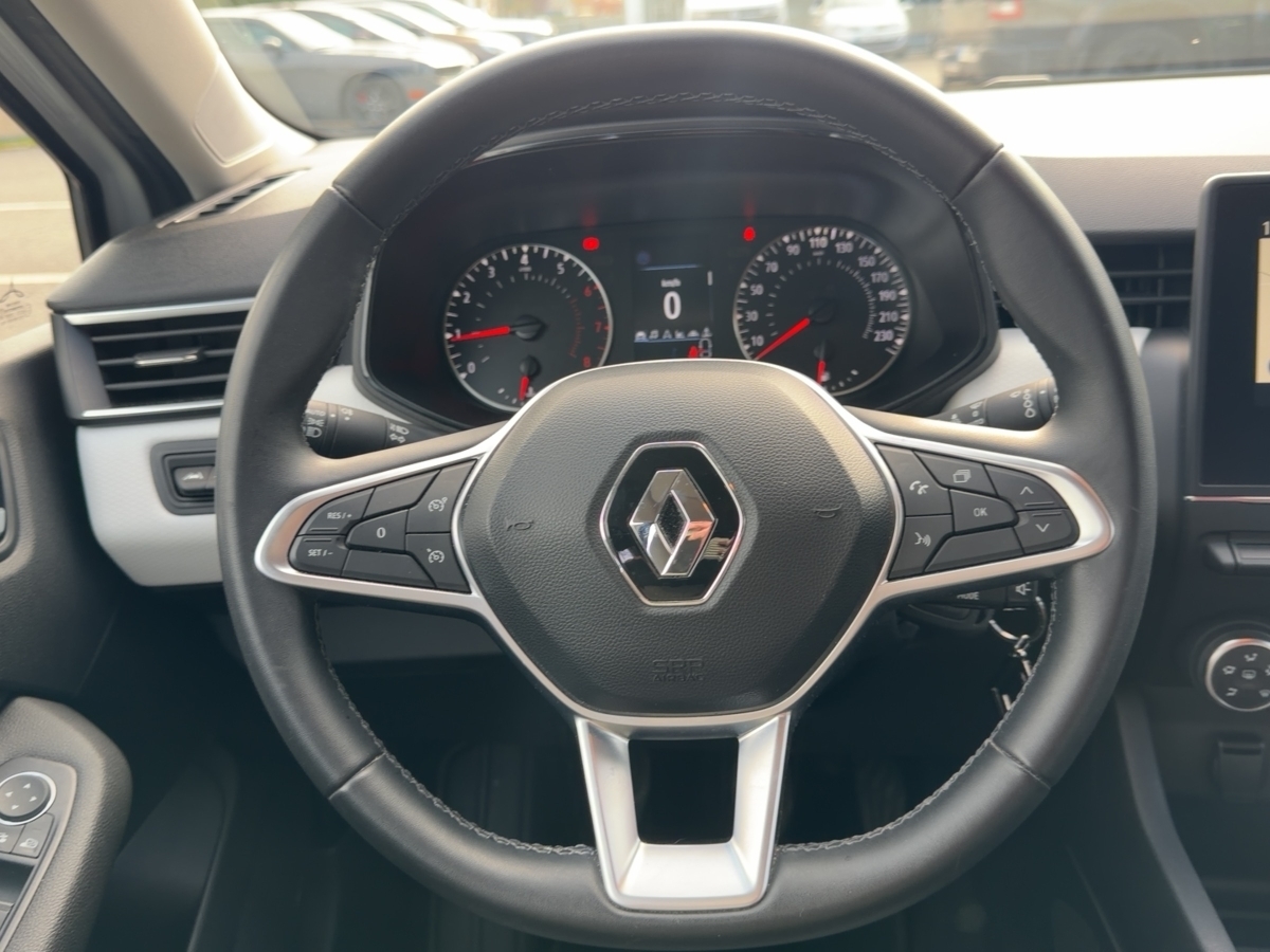Renault Clio – Bild 9