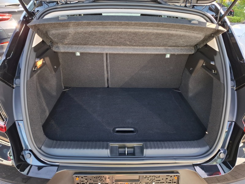 Fahrzeugabbildung Captur II 1.3 TCe 140 Zen Bild 6 von 14