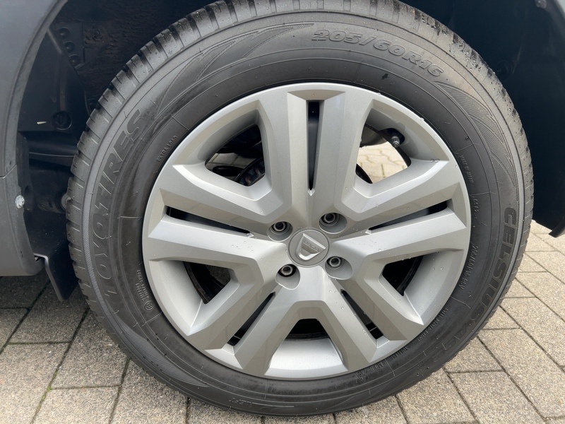 Fahrzeugabbildung Sandero Stepway Comfort TCe 100 ECO-G (MY2021) Bild 6 von 15