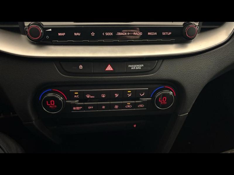 KIA Xcee'D