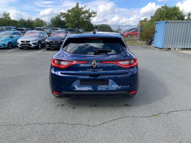 Fahrzeugabbildung Megane Limited Bild 4 von 15