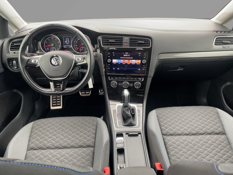 VW Golf